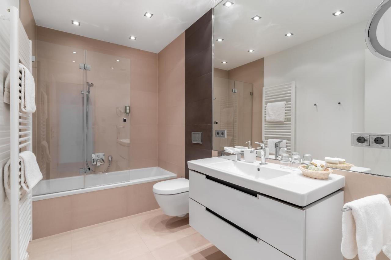 Ferienwohnung Yachtclub ティメンドルファー・シュトラント エクステリア 写真